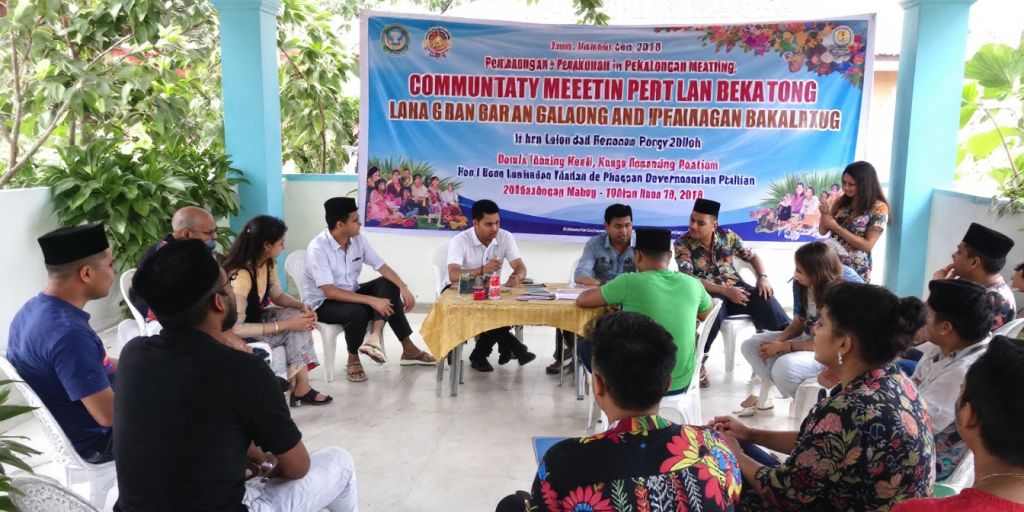 Pertemuan komunitas di Pekalongan membahas pembangunan daerah.